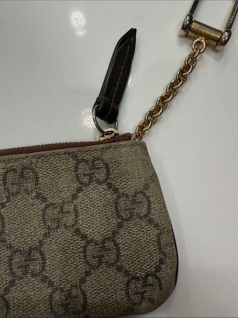 Gucci compact key